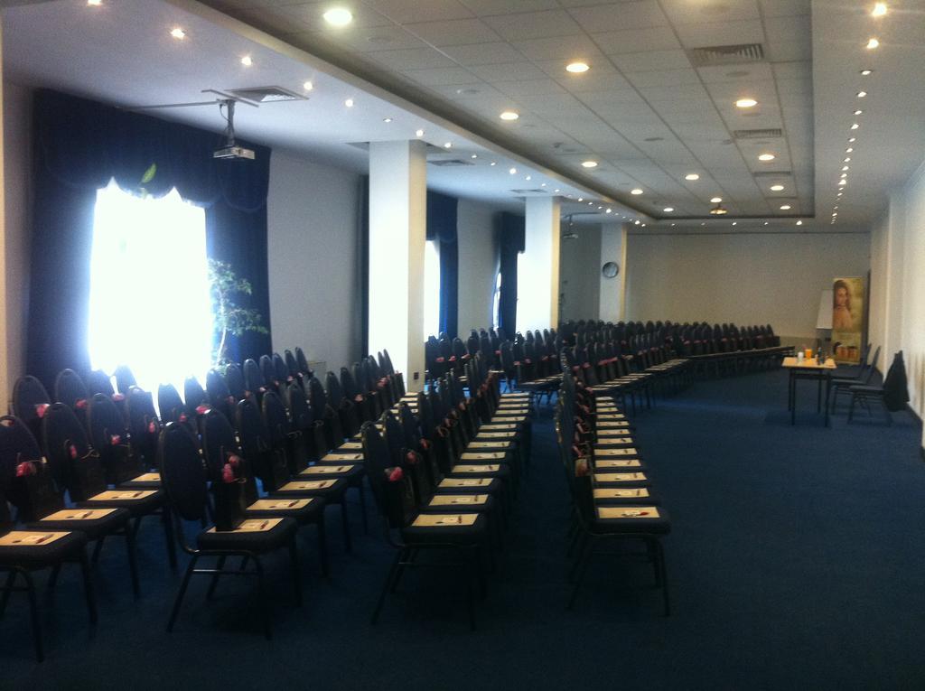 בוקרשט Phoenicia Grand Hotel מראה חיצוני תמונה