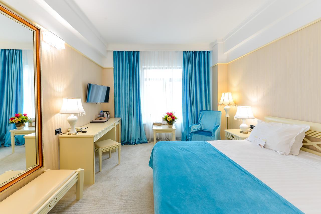 בוקרשט Phoenicia Grand Hotel מראה חיצוני תמונה